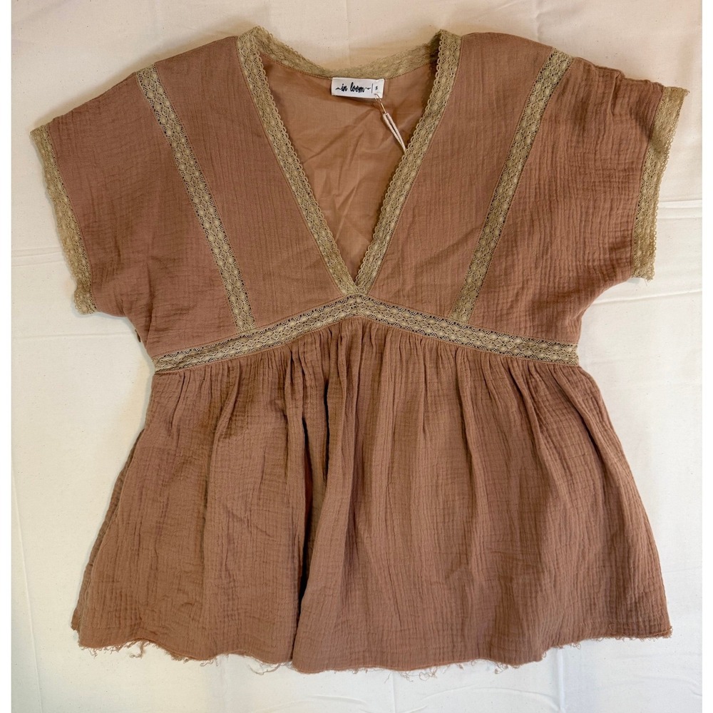 In Loom Womens Top Small NWT